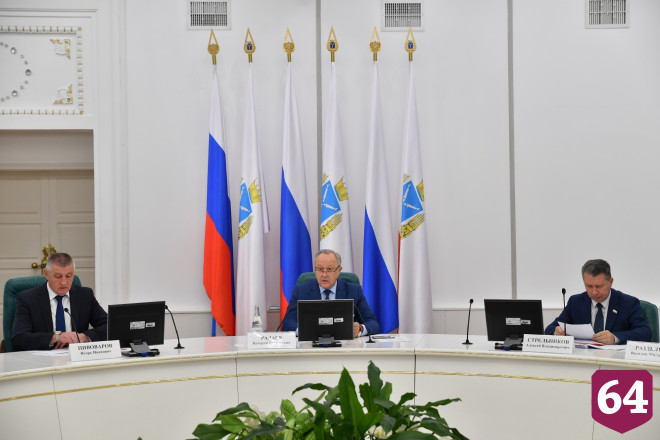 Радаев потребовал за 3 года решить вопрос с дефицитом учителей и медиков в отдаленных территориях