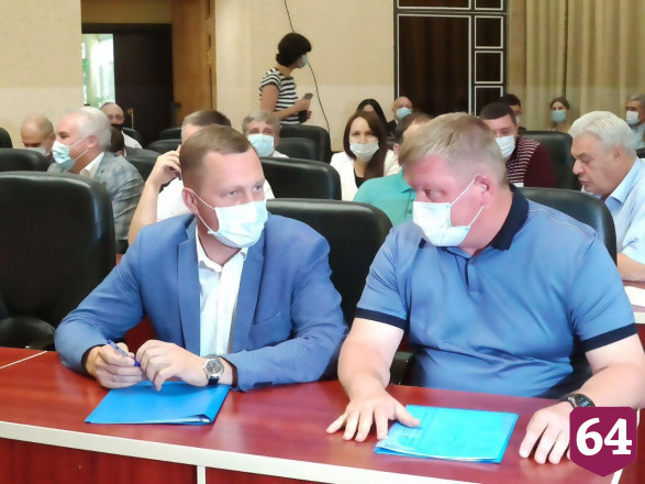 В Саратове долгострой начали подключать к воде
