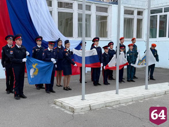 Саратовского подростка наградили за спасение людей на пожаре