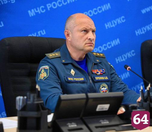 Глава МЧС России вылетит в Саратов после взрыва газа в многоэтажке
