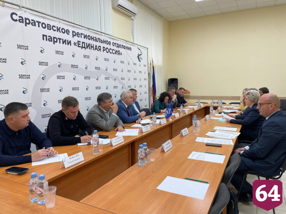 Депутаты выступили за территорию Сенного рынка без хаотичной торговли