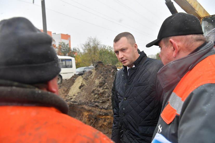 Губернатор поручил обратиться в прокуратуру из-за аварии на теплотрассе в Саратове