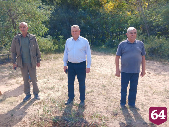 Дуб-великан Дьяковского леса исполнил желание саратовского министра