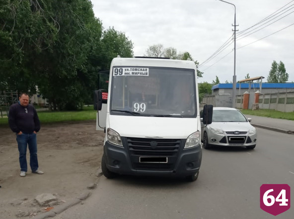 В саратовской маршрутке покалечилась 68-летняя пассажирка