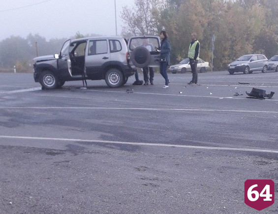 Под Саратовом пенсионер на «Ниве» устроил ДТП с тремя пострадавшими 
