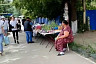 Жительницу Саратова возмутила торговля сигаретами у детского сада 