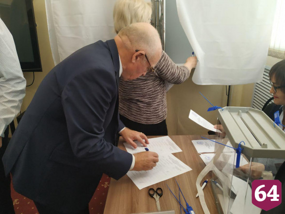 В саратовском избиркоме определили зампреда и секретаря 