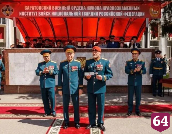 Президент присвоил саратовскому Герою России звание генерал-лейтенанта