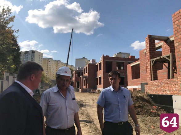 Глава Саратова оценил процесс реконструкции стадиона «Волга»