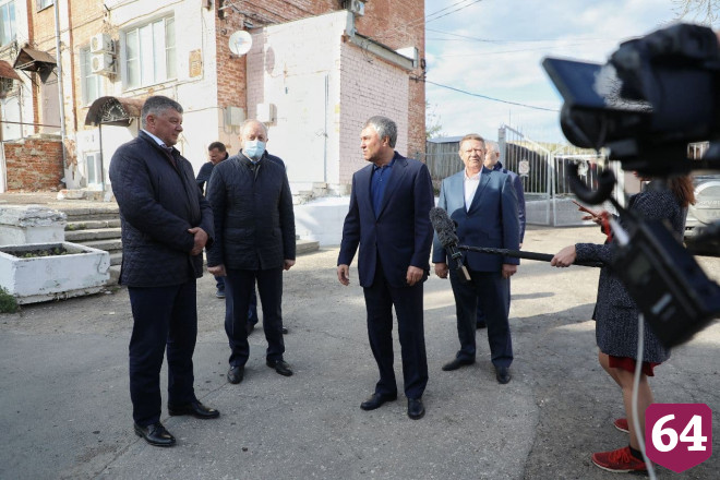 Володин раскритиковал главу района за мусор и убитые дороги