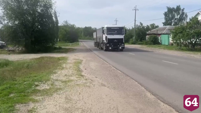 На оживленной улице саратовского райцентра сделают тротуар