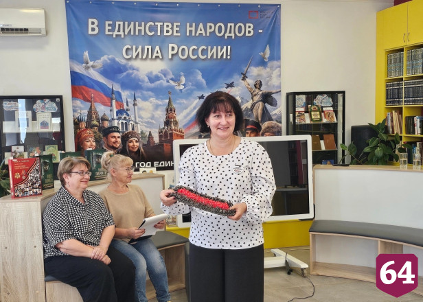 Саратовским студентам рассказали о волонтерской помощи бойцам