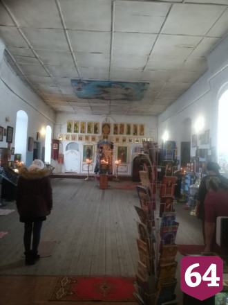 В саратовском храме на венце старинного распятия Христа распустились почки