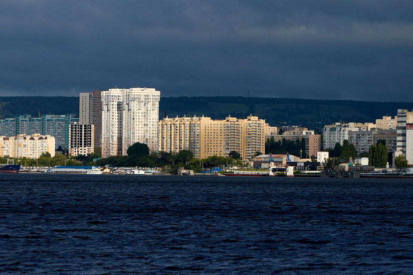 МЧС предупредило саратовцев об очередной грозе