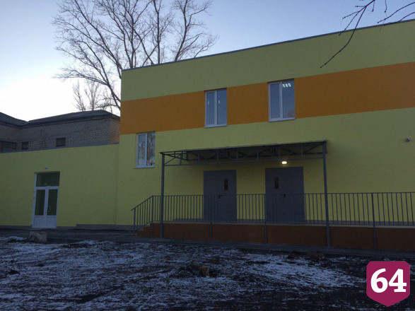 Губернатор оценил новую пристройку к детскому саду в Ершове