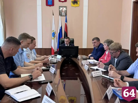 В Энгельсе ловят несовершеннолетних мотонарушителей