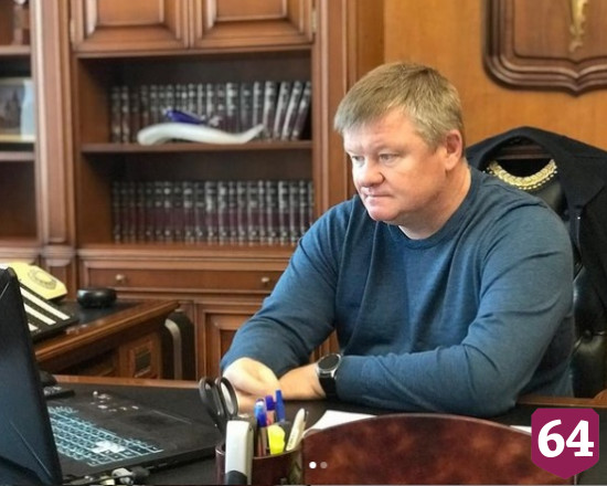 В Саратове после жалоб жителей возьмутся за уборку дворов от снега