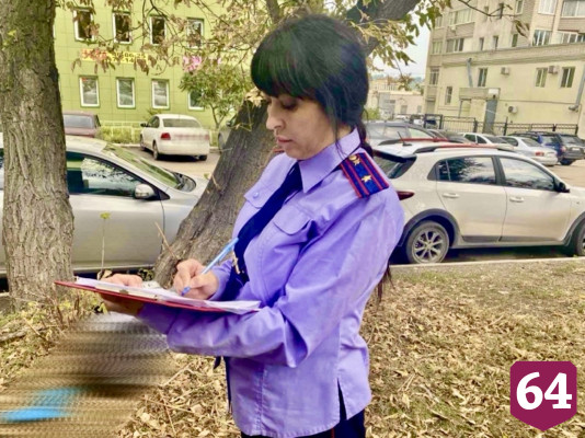 В Саратове 30-летняя женщина умерла в трамвае