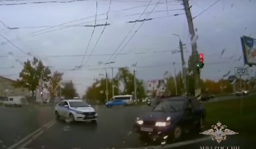 Полицейские после погони со стрельбой поймали пьяного водителя 