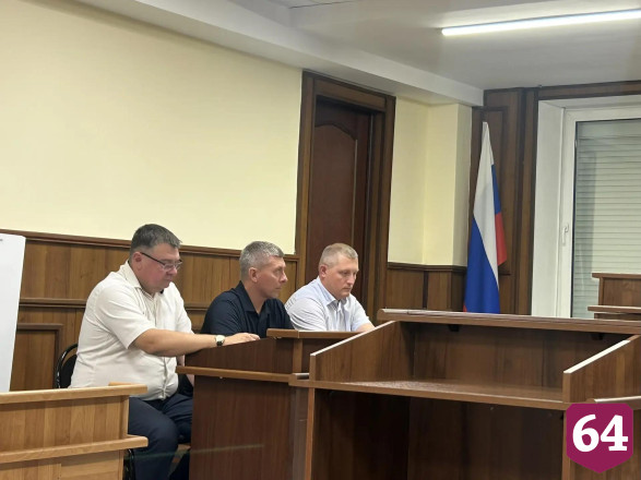 Суд оставил в силе приговор бывшим чиновникам Марксовского района