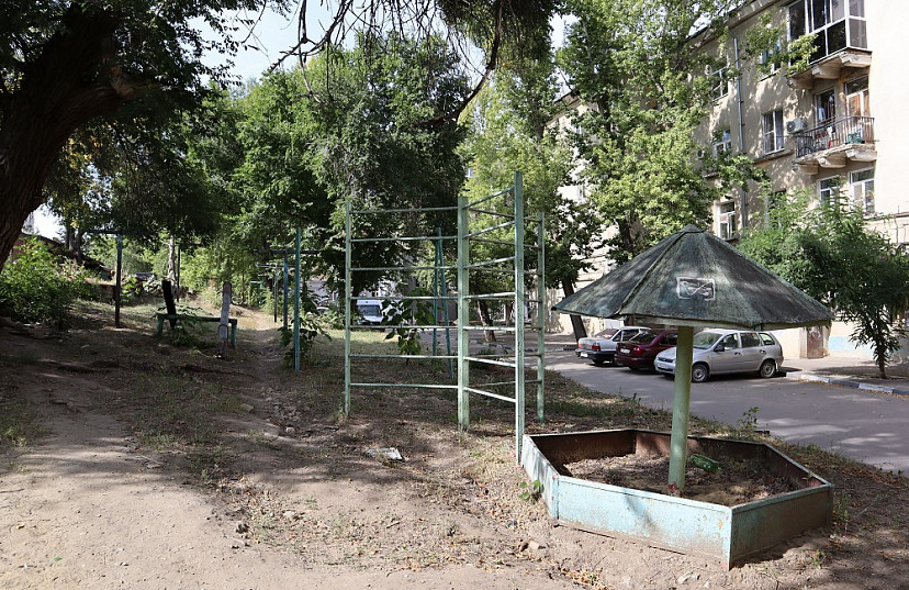 В Саратове нашли детские площадки из прошлого века 
