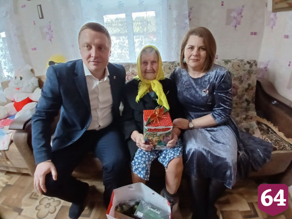 Саратовская 100-летняя радистка верит в счастье в Новом году