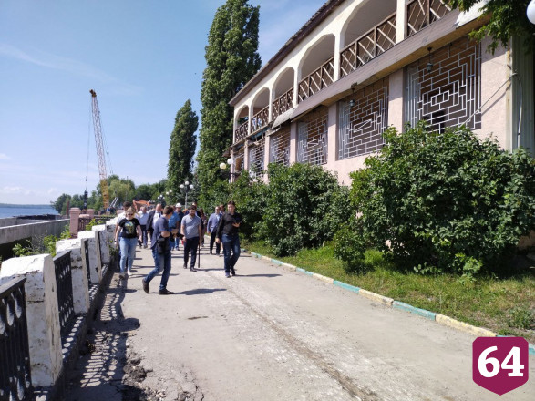 В Вольске укрепляют берег Волги для набережной с пляжем 