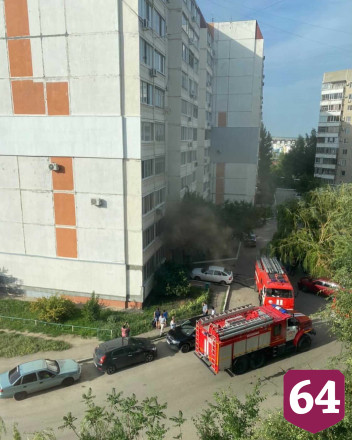 Пожарные отбили от огня квартиру в многоэтажке