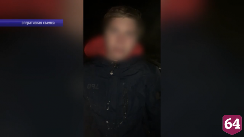 Под Саратовом пьяный водитель застрял в поле во время погони