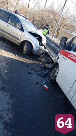 В аварии со «скорой» в Саратове травмировались 4 человека
