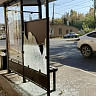 В Энгельсе вандалы разбили новый остановочный павильон
