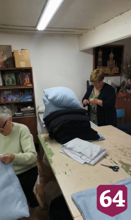 Прихожане саратовского храма варят фронтовые щи и шьют подушки для бойцов СВО