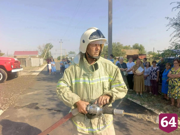 В селе саратовского Левобережья открыли пожарный пост