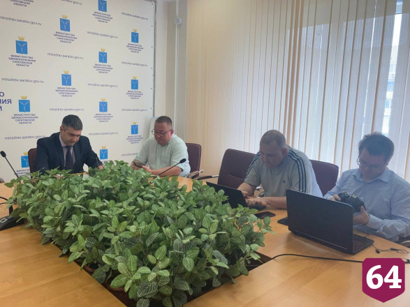 В Саратове назвали срок поставки назальной вакцины от COVID-19