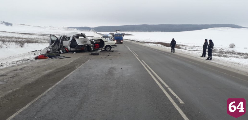 В ДТП на трассе погибли 4 человека и 5 пострадали