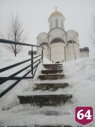 Житель Саратова чистит улицы от снега «из любви к городу»