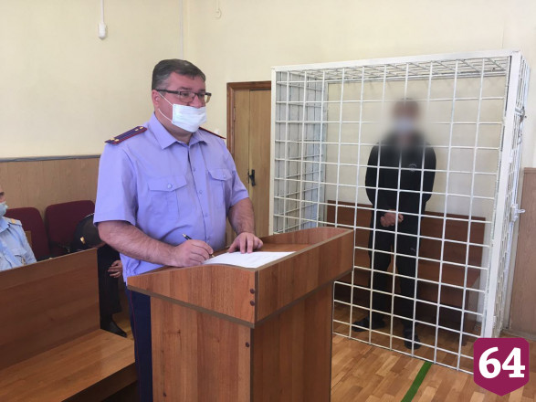 Избитый и изрезанный пьяной парой саратовец умер на обочине 