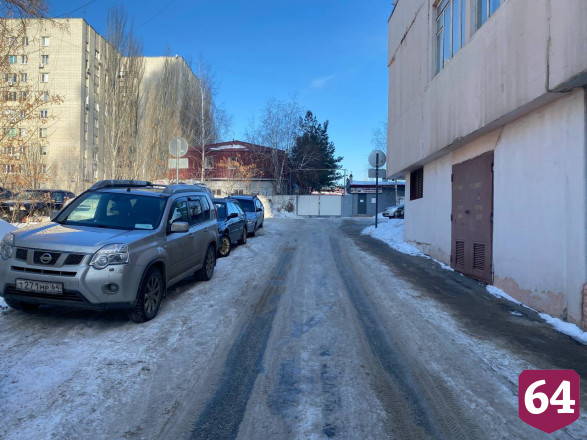 В Саратове автохамов оштрафовали за блокировку проезда спасателям