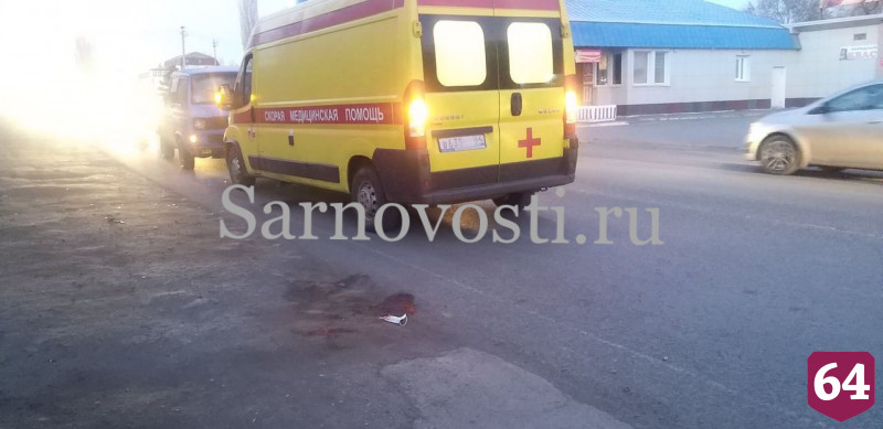 В Саратове женщина во время ДТП разбила лобовое стекло телом