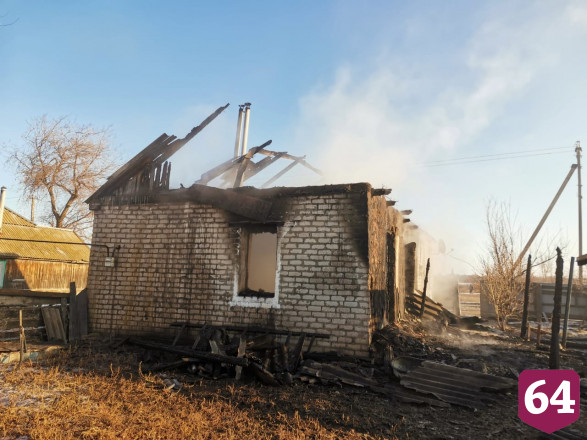 Озвучены подробности смертельного пожара под Саратовом