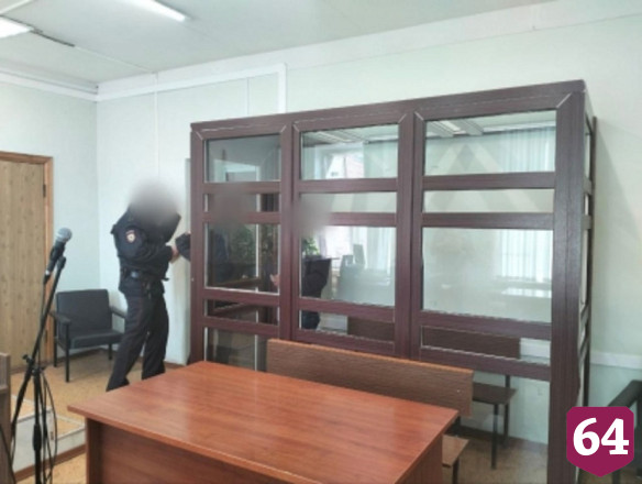 Житель Энгельса пришел в гости и насмерть забил хозяина квартиры
