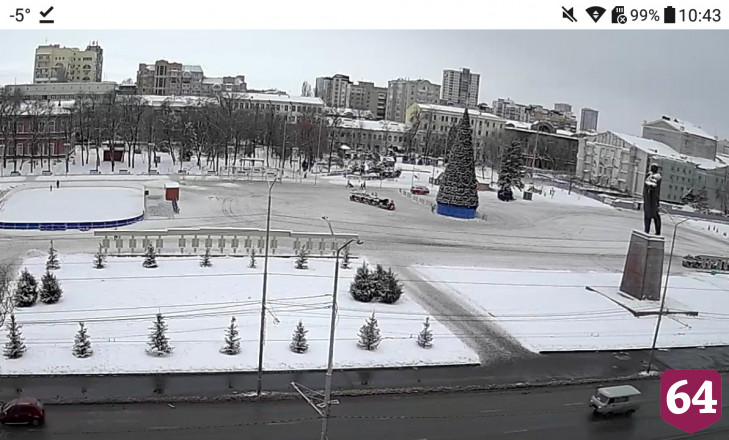 Саратовцы проводят первый день нового года на льду Волги