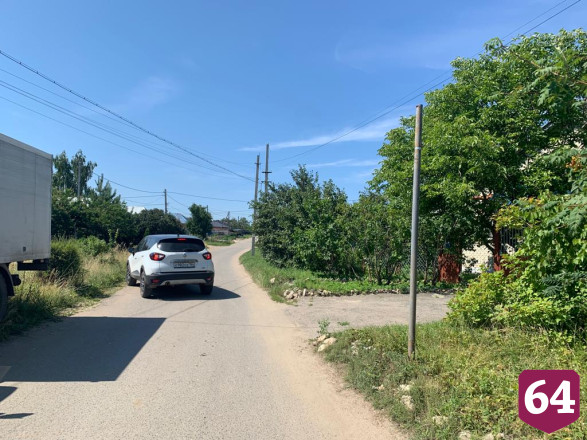 В Саратове неизвестные украли с улицы дорожные знаки