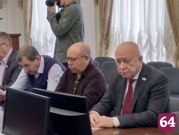 Глава Саратова и депутаты могут остаться без льгот 