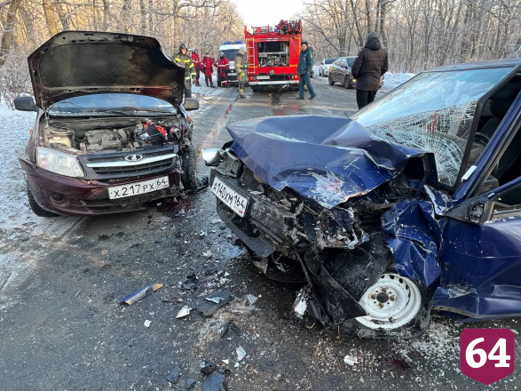 Три человека пострадали в ДТП на Кумысной поляне