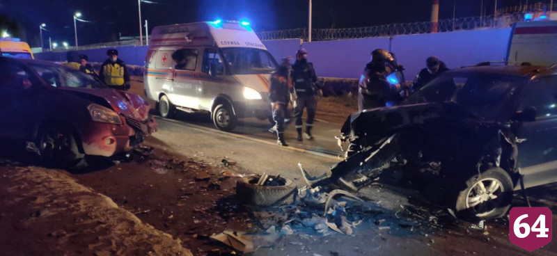 В столкновении иномарок на Брянской пострадали 4 человека