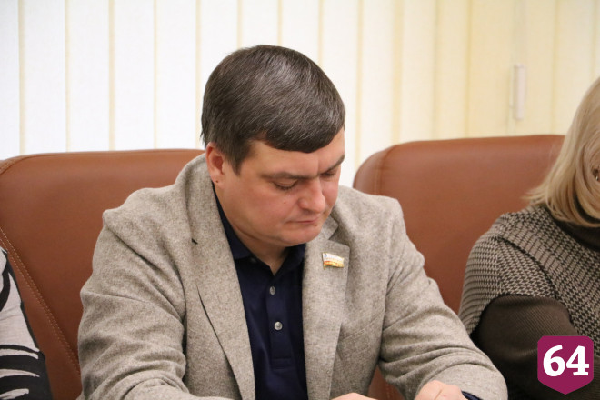 Молодой саратовский учитель рассказал о зарплате в 53 тысячи рублей 
