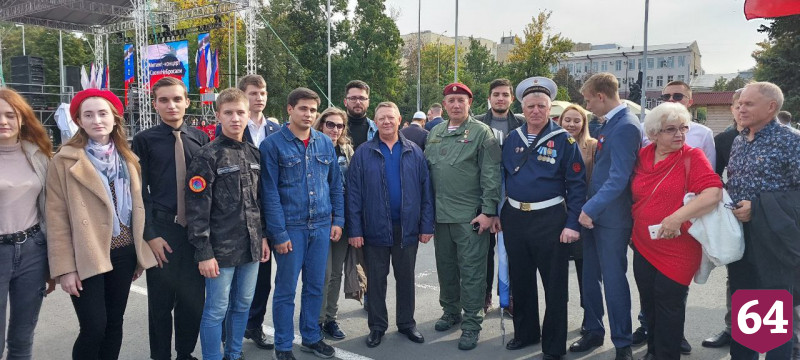 Саратовцы на митинге поддержали референдумы по Донбассу