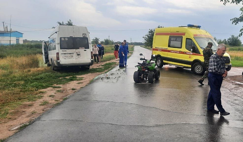 Под Саратовом в ДТП с маршруткой погиб 10-летний водитель квадроцикла