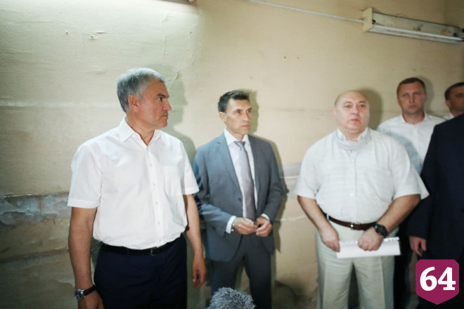 Здание бывшей школы в центре Саратова вернут муниципалитету